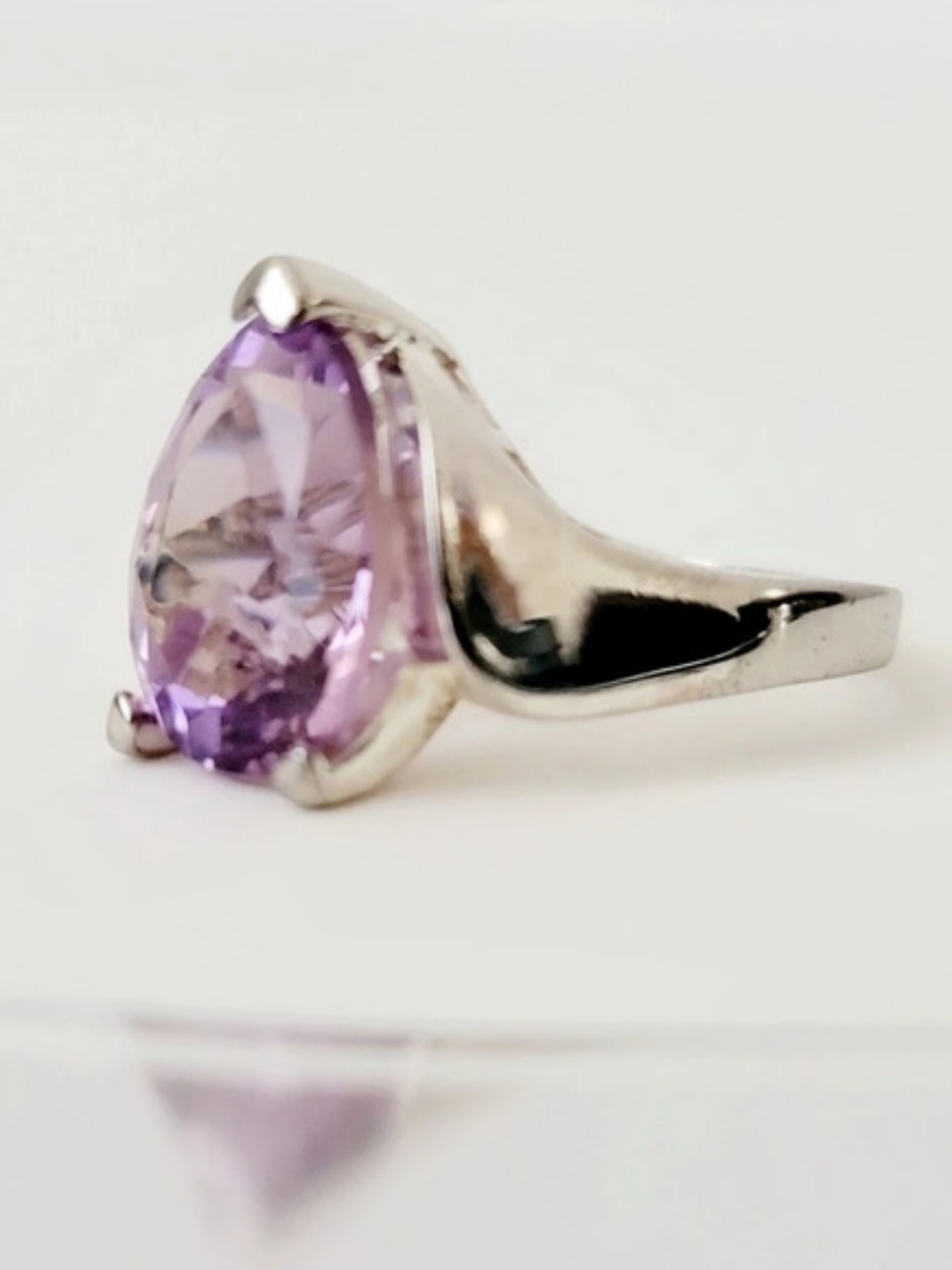 925 Purple Amethyst-Color Tear Drop Stone Ring